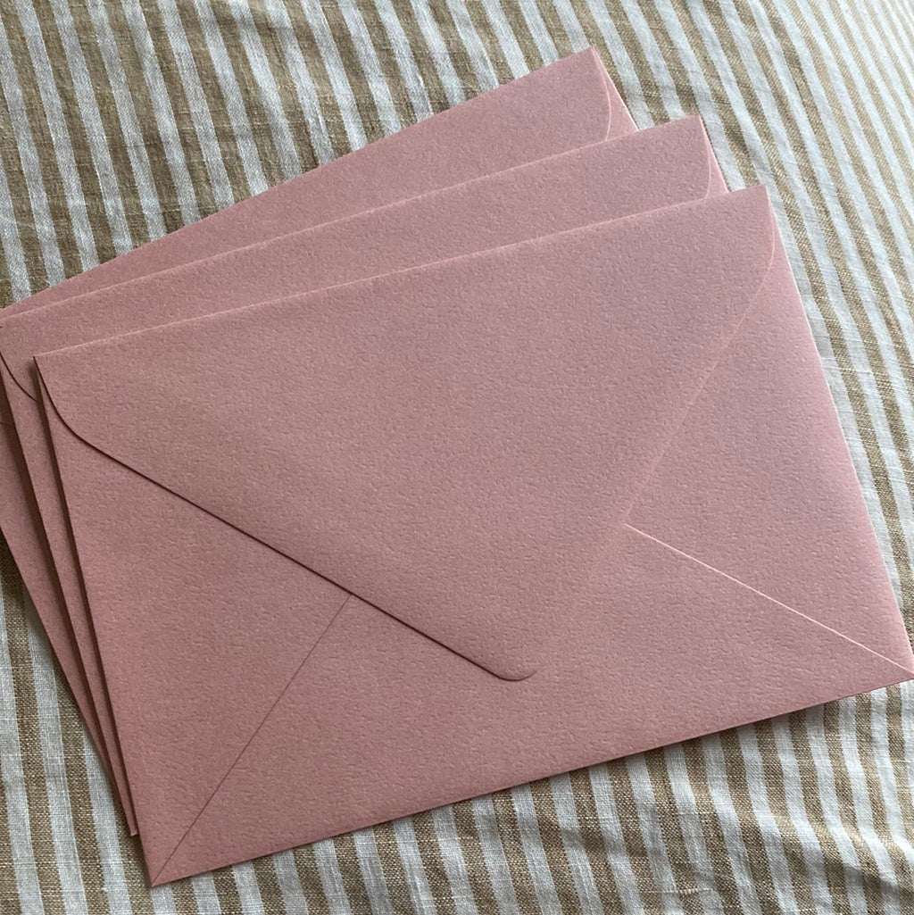 30 x Dusky Pink Envelopes